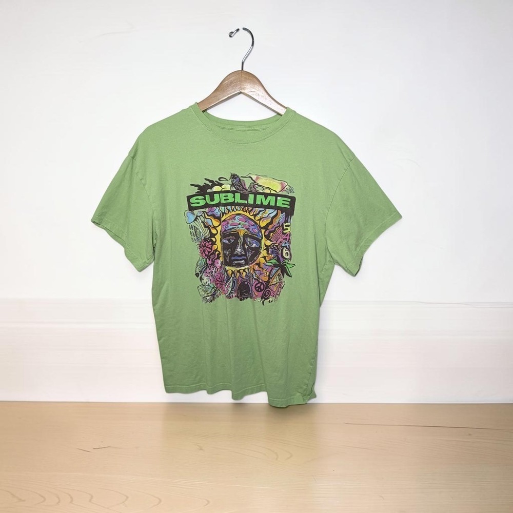 Sublime Graphic Tee Mens SM/MD Green Sun Logo Band Shirt Short Sleeve